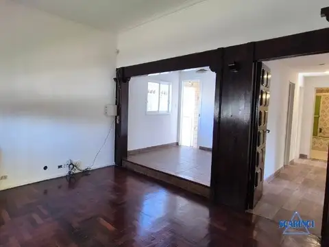 Casa 4 ambientes con 1 baño