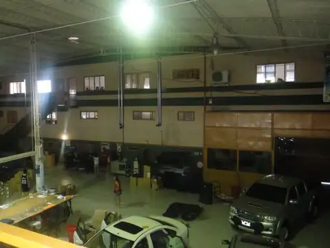 Galpon en Venta 20  mts Frente