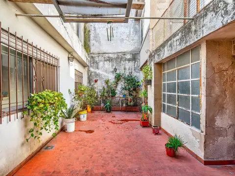 PH en venta en Flores - 5 ambientes - patio - terraza