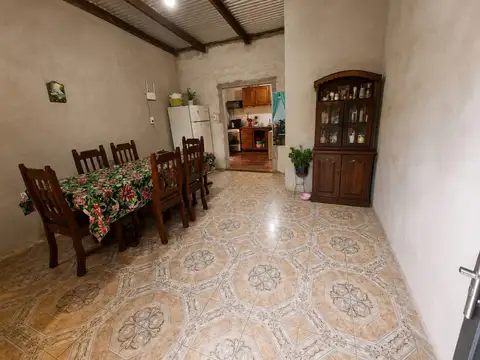 Casa 3 ambientes con 1 baño