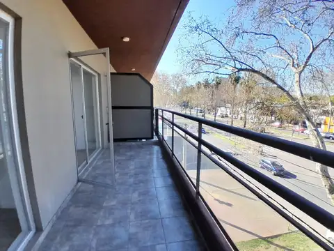 Departamento en Alquiler en Alberdi, $ 590.000