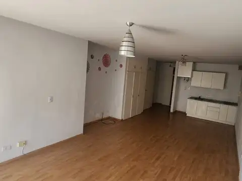 Departamento en Alquiler en Villa Pueyrredon, $ 450.000