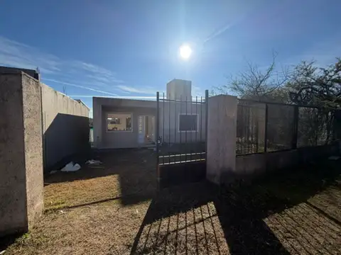 VENTA CASA 2 DORM EN SALSIPUEDES - OPORTUNIDAD
