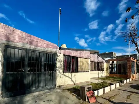 Illescas 1400, Piso 0