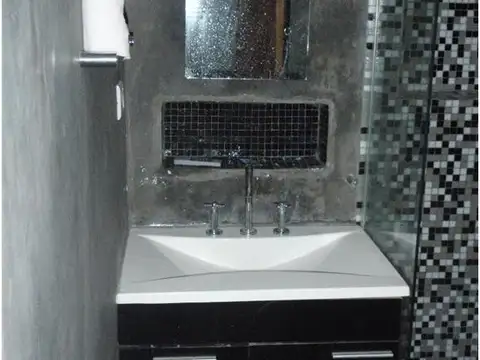 Duplex 2 ambientes con garage.  Ideal inversor  (Alquilado)