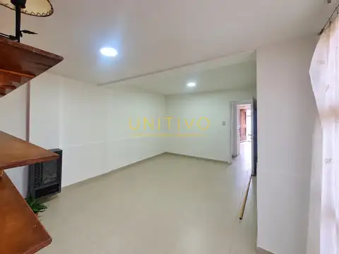 ALQUILER - OFICINA - PASAJE LAS AGUILAS  al 1000