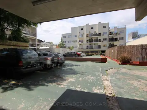 Cochera edificio Terrazas de Ugarte. Oportunidad  Munro