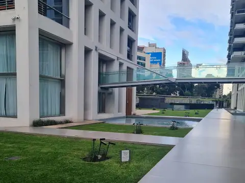 Juan Carlos Cruz 100 , Piso 7