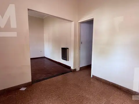 Casa en Alquiler con 1 cochera