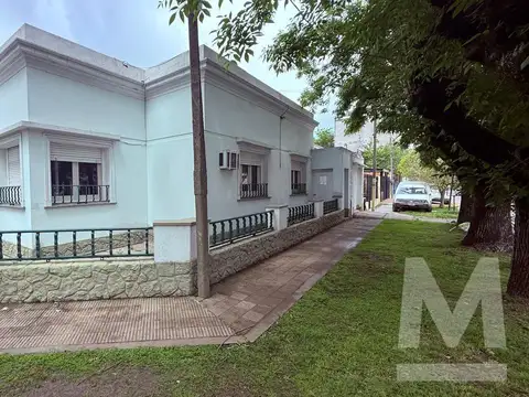 Avenida Bossinga esquina Ferella