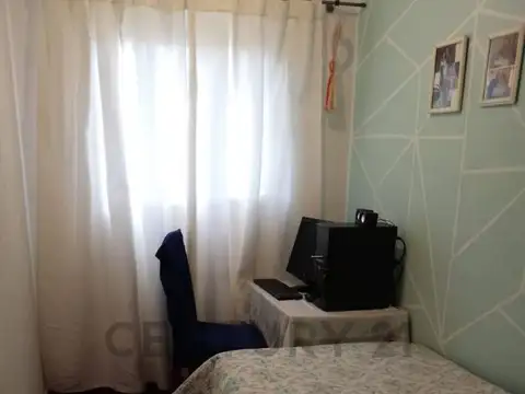VENTA CASA 2 DOR CON ESCRITORIO Y PILETA EN VILLA CATALINA APTA CREDITO