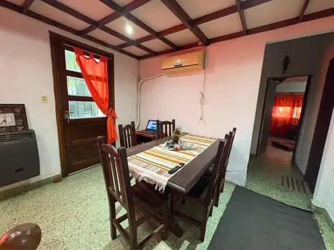 Casa en Venta en Villa Elisa [Cod: 083952]