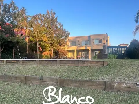 Casa  en Venta en Santa Catalina, Villanueva, Tigre