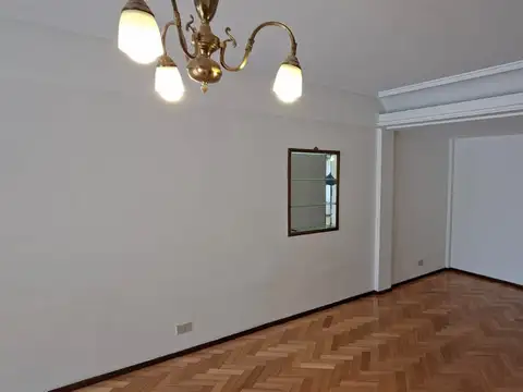 Departamento en Alquiler con 1 cocheras