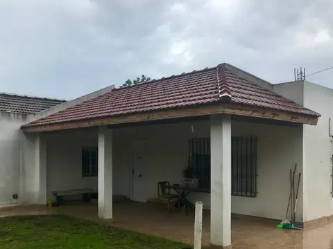 DEL CARRIL 907 ESQ. LORIA