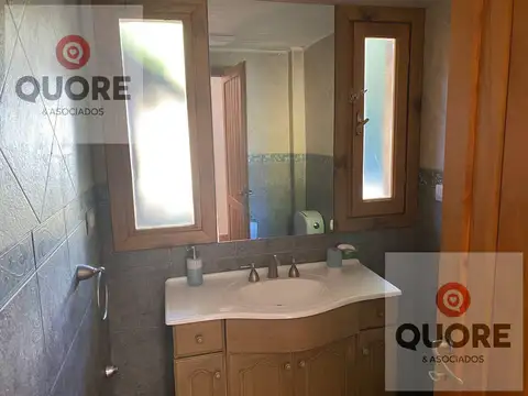 Casa 4 ambientes con 3 baños