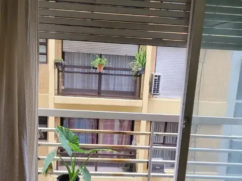 Excelente AMB 45Mt2 Fte Con Balcon