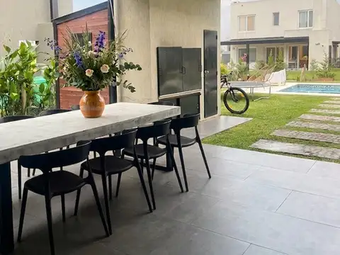 Casa en Alquiler en Puertos, USD 1.600