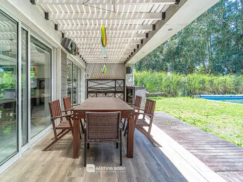 Casa 4 ambientes con 3 baños