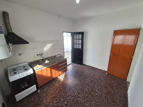 Depto Tipo Casa en Alquiler de 2 dormitorios