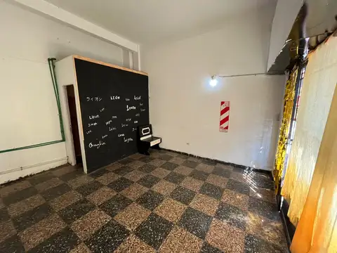 Local en Alquiler Via Púb.