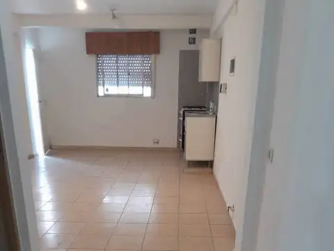 Centenera 2000, Piso 1