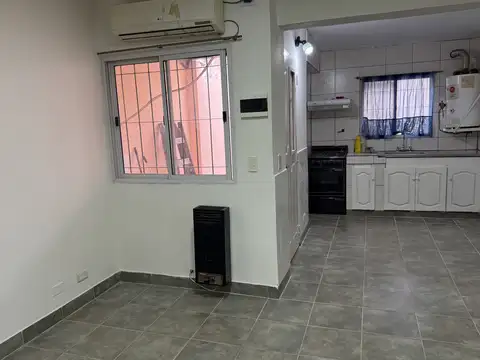Aráoz 1700, Piso pb