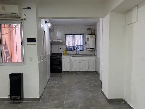 Casa tipo ph interno excelente estado 2 ambientes amplios