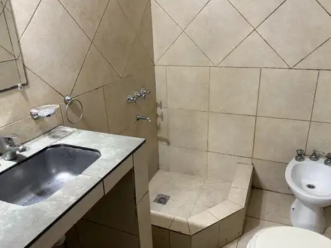 Casa tipo ph interno excelente estado 2 ambientes amplios