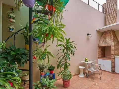 Casa 6 ambientes con 1 baño