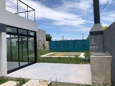 505 BIS ENTRE 139 Y 140 CASA TIPO DUPLEX A ESTRENAR