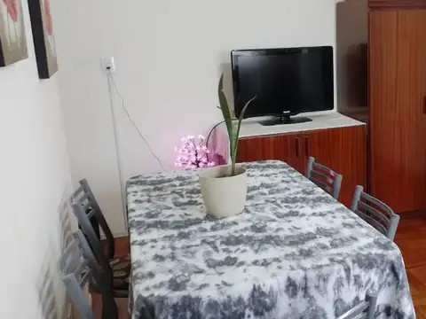 Alquiler departamento 2 ambientes Bernal Centro