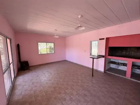 Casa 3 ambientes con 2 baños