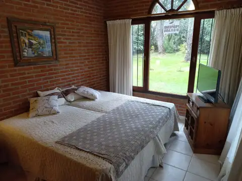 Cod 307 – Casa en Jilguero y Divisadero