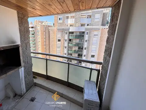 Av Colon 6200, Piso 5