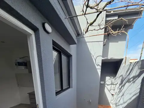 Depto Tipo Casa en Venta de 2 ambientes