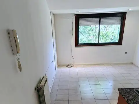 Vende Departamento Monoambiente en Neuquén - Centro