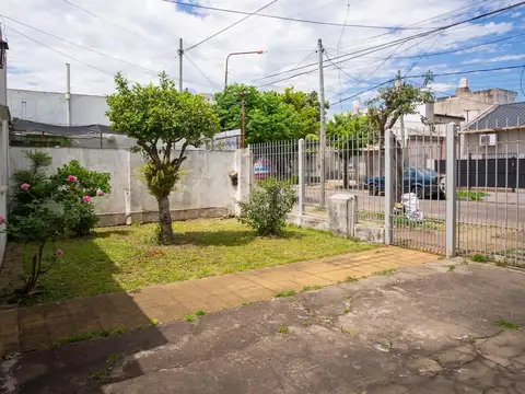 José María Moreno  al 1200, Haedo Sur, Morón