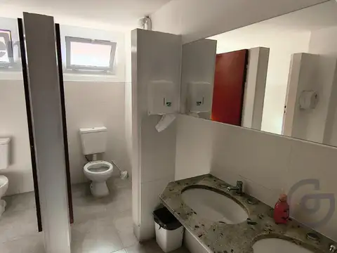 Oficina en Alquiler en Neuquén, $ 900.000