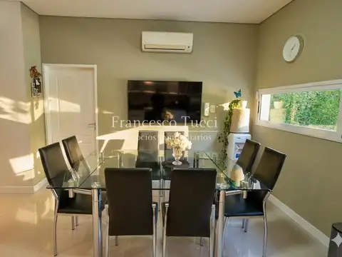 Casa en Venta al Oeste