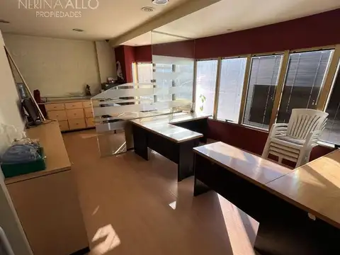 Oficina 3 ambientes con 1 baño
