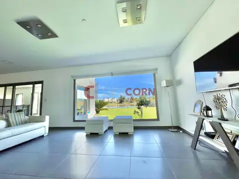 Venta Casa 5AMB con fondo al agua,Terravista,Gral. Rodriguez