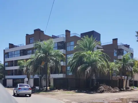 Venta de departamento  3 ambientes. Complejo Vista Leloir.