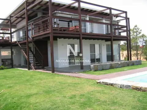 Casa en Alquiler Temporal de 6 dormitorios