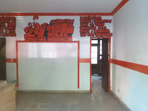 Casa 6 ambientes con 2 baños