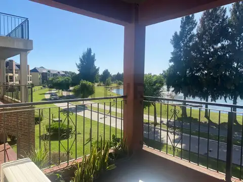 El deslinde 1300, Piso 1