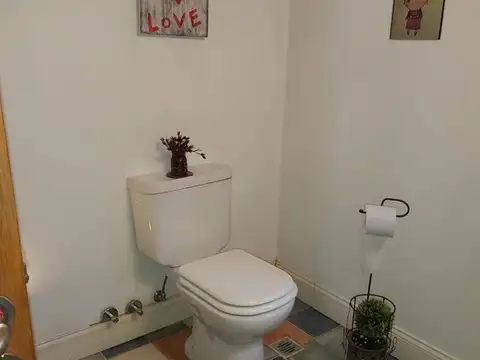 Casa en Venta con 3 cocheras