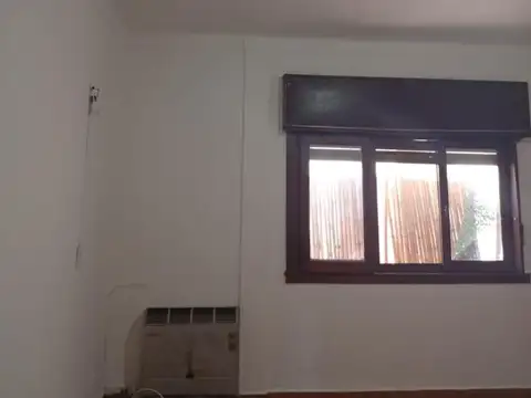 Ph Planta Alta al frente 1º piso 3 ambientes frente estación