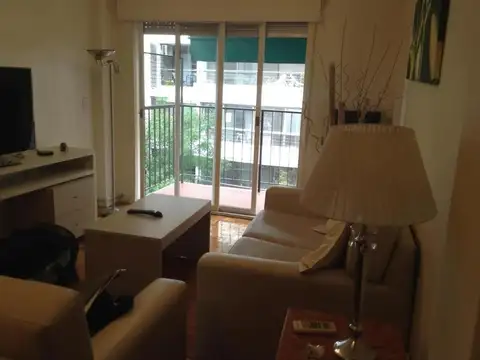 Paraguay 4200, Piso 4