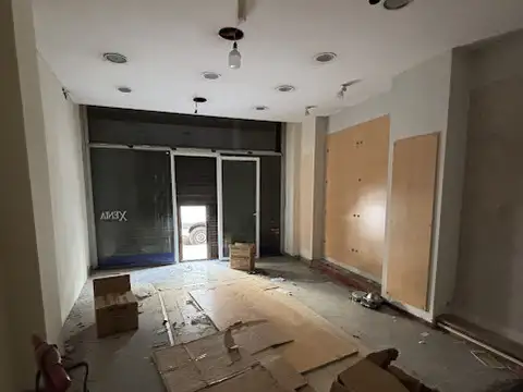 Tucumán 2500, Piso pb